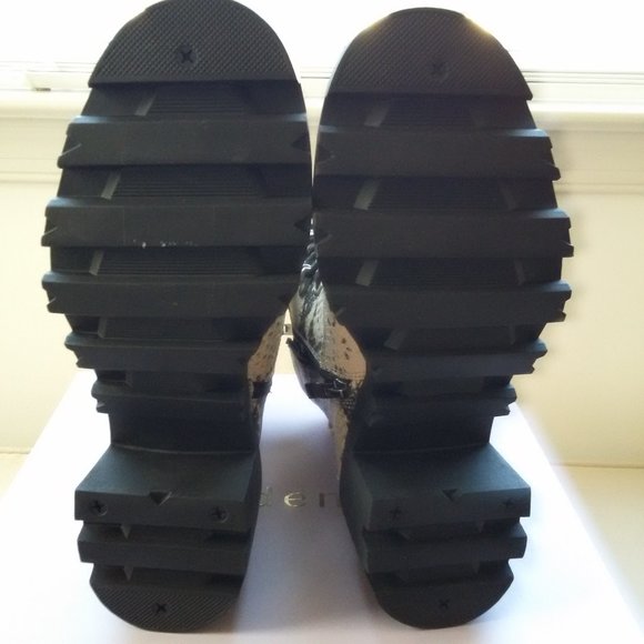 NWT Madden Girl Dillan Combat Boot - Picture 4 of 6